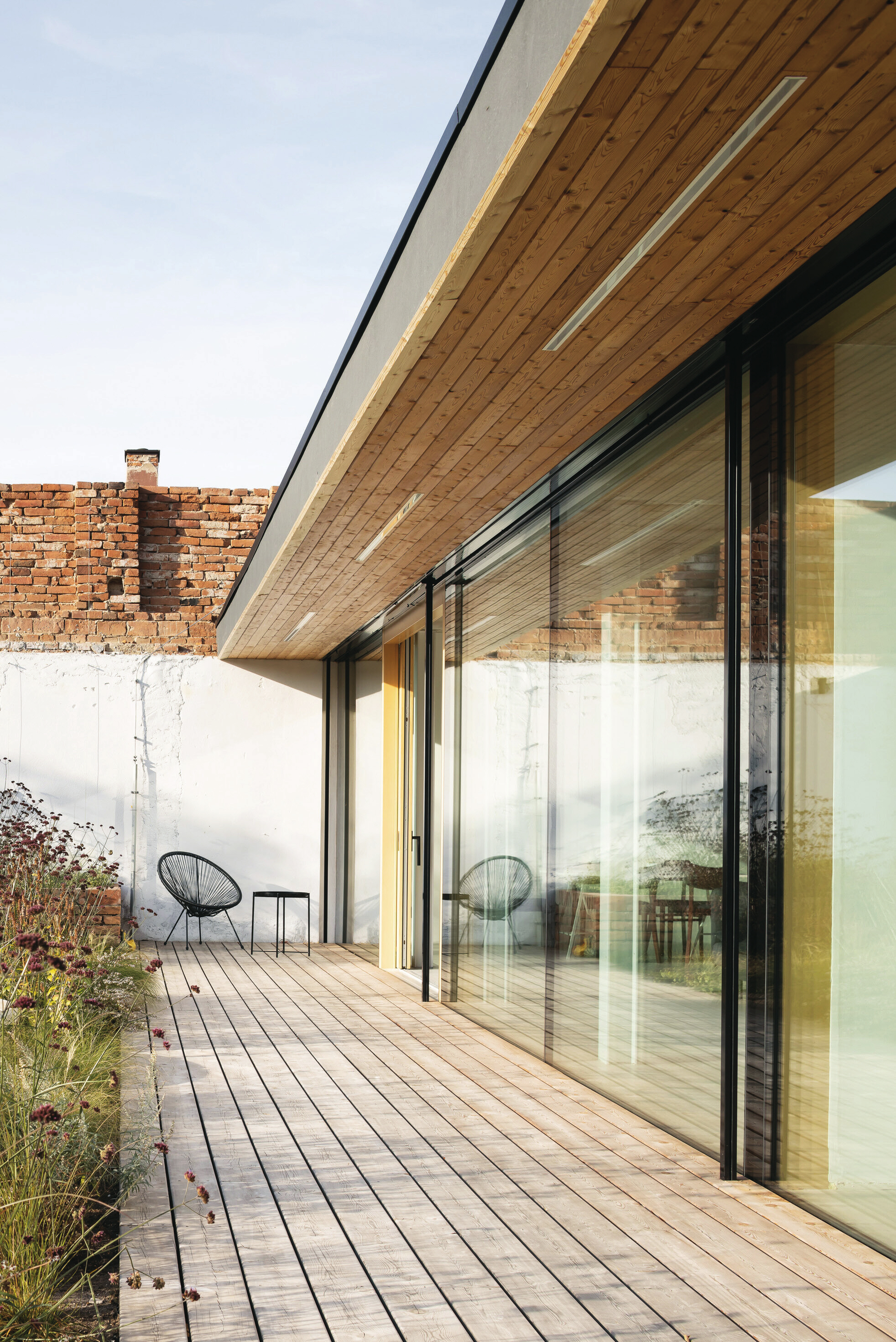 c_194-201 해외주택_8P_-002.jpg