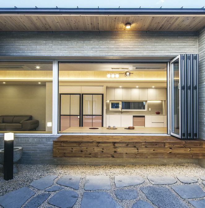 c_054-061 어나더건축_진주삼각집_-005.jpg