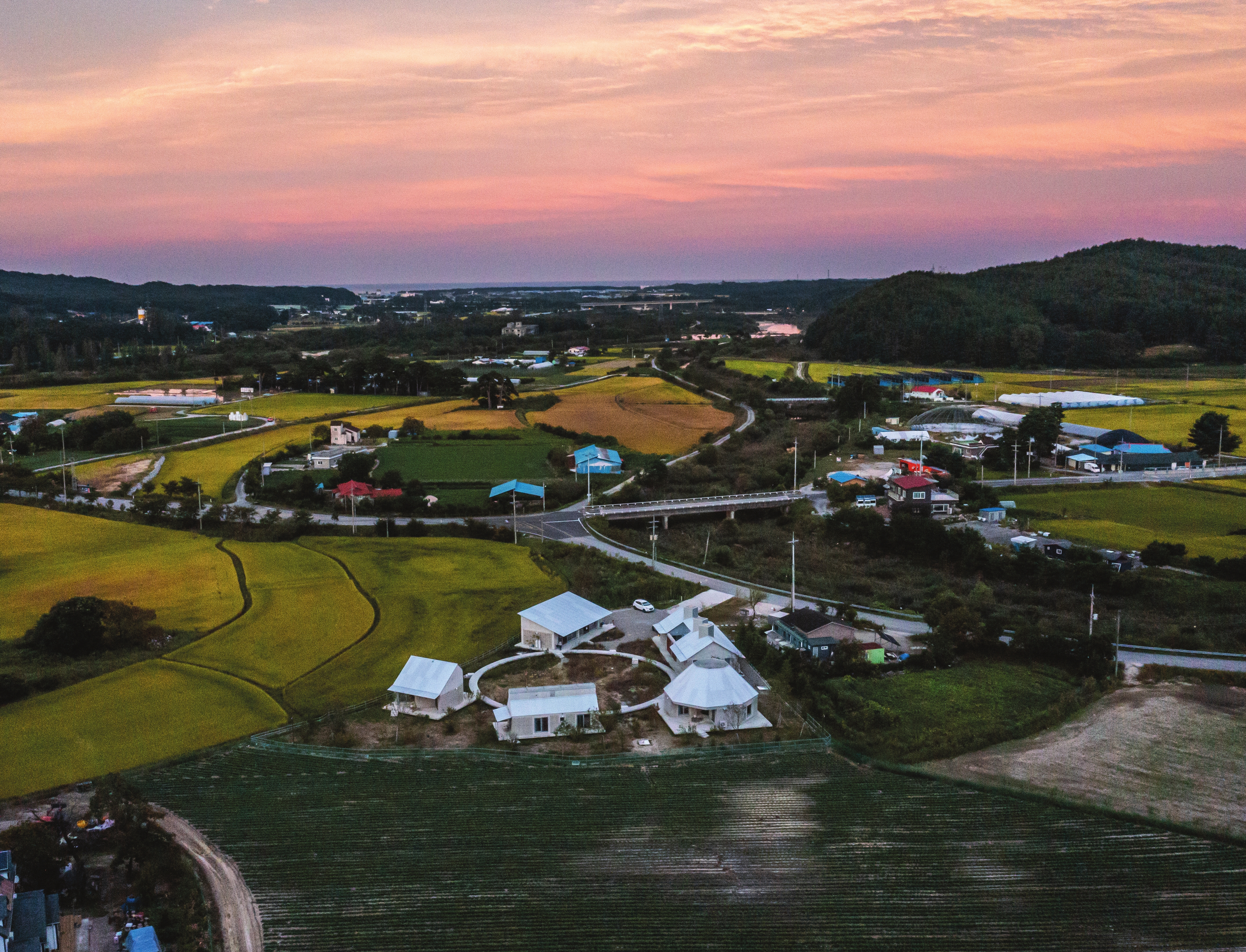 c_096-103 건축가의시선_에이오에이아키텍츠_-008-horz.jpg