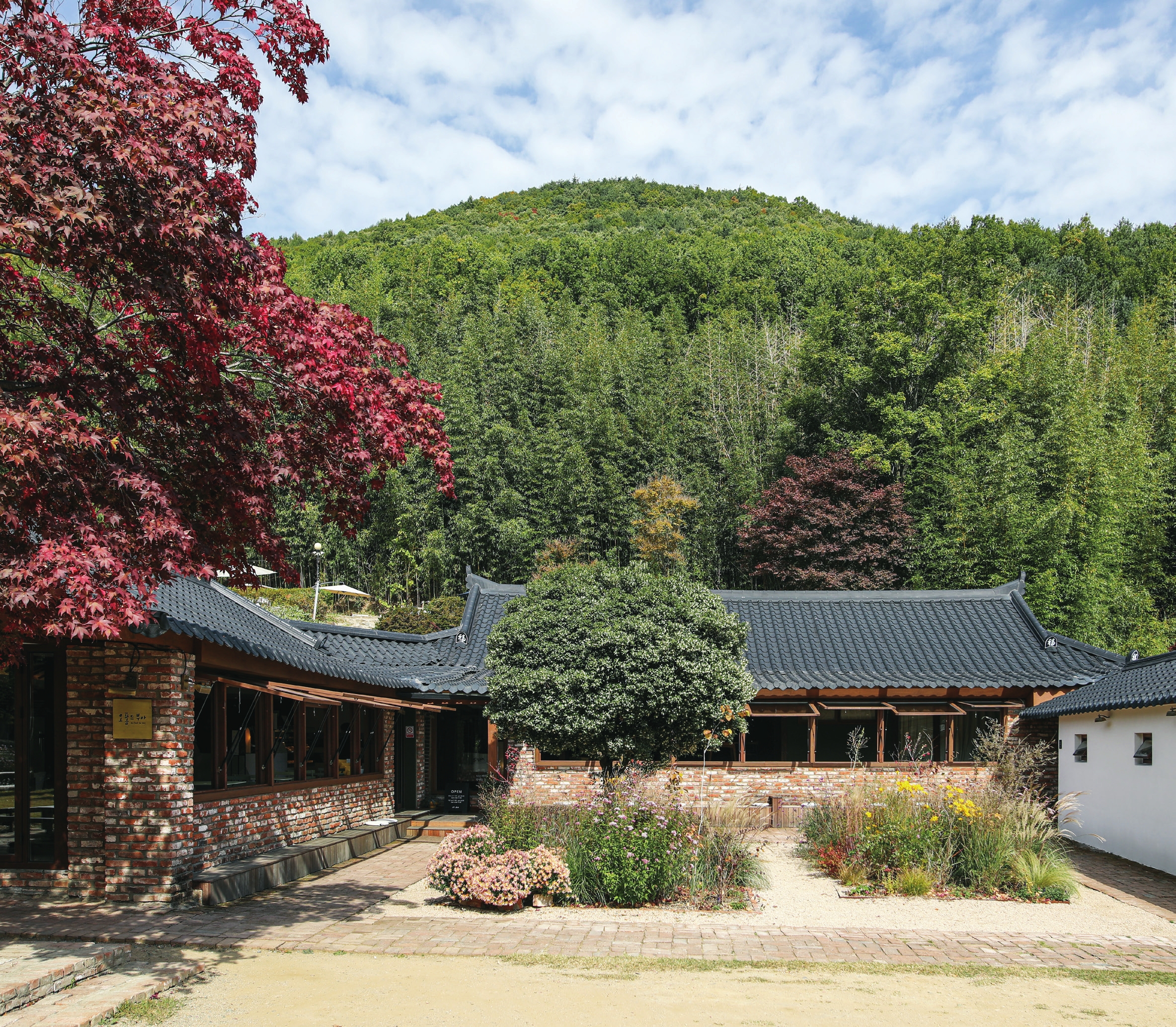 c_120-123 사계절정원_대구 오퐁드부아_-000.jpg