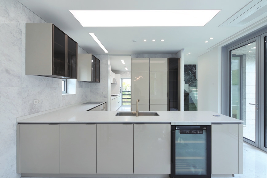 c_127-159 2월호_창간호 특집_-010.jpg