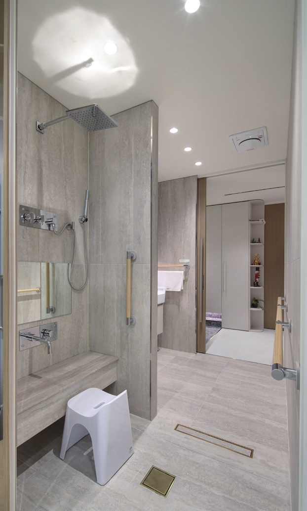 c_086-089 특집-홈플릭스(친친디)(4p)_-002.jpg