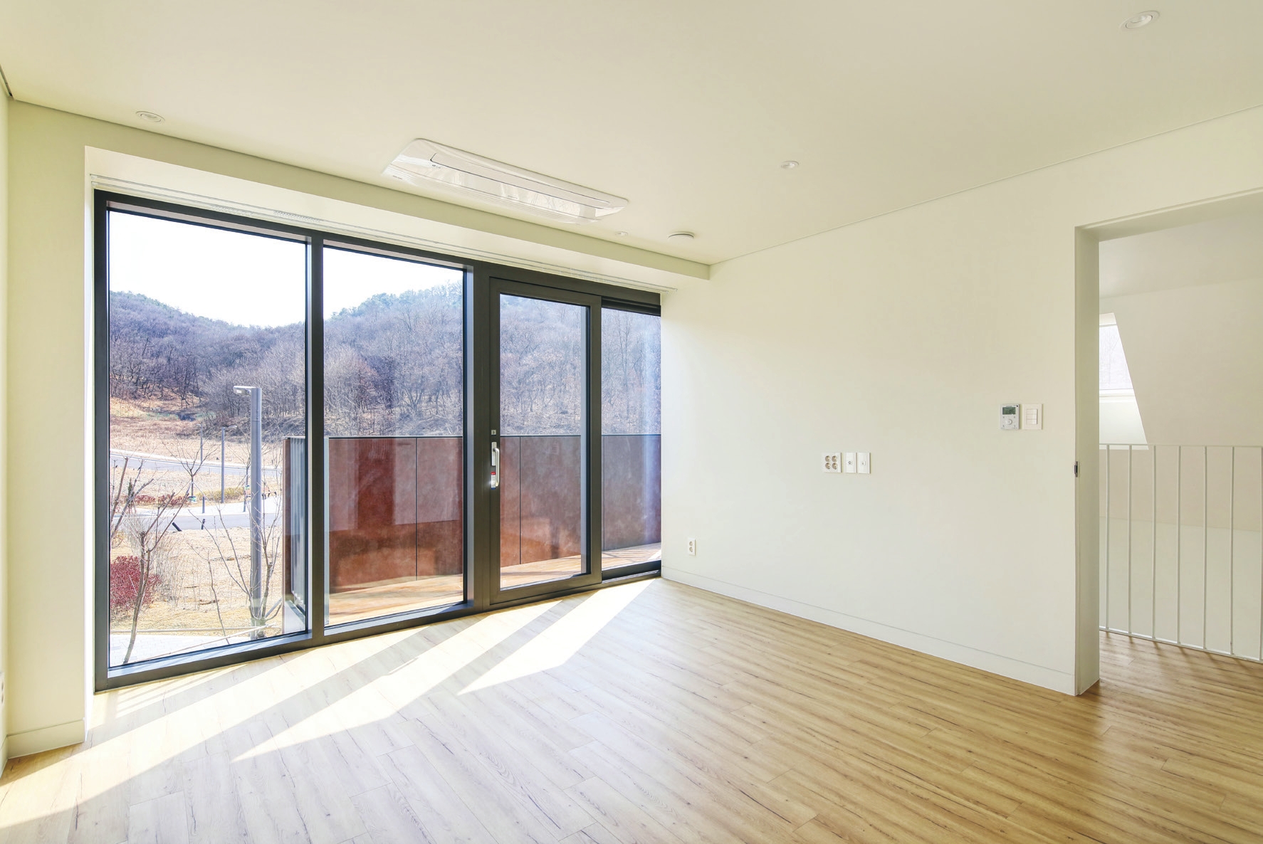 c_066-073 아뜰리에케이제이_하우스컬처(표지)_-012.jpg