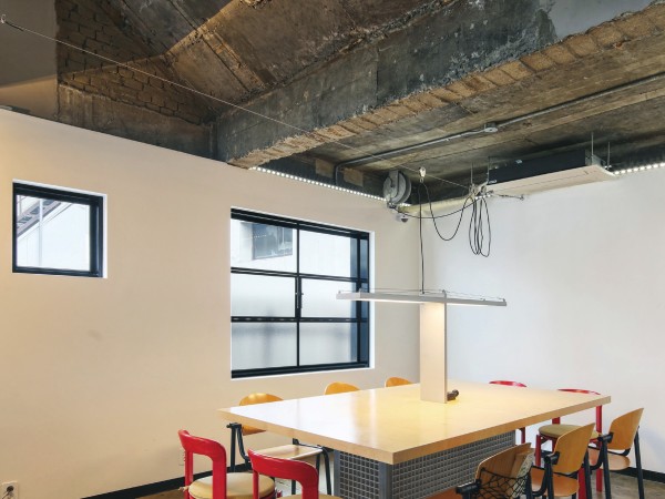 c_186-189 카페를 열다_데스툴_-000.jpg