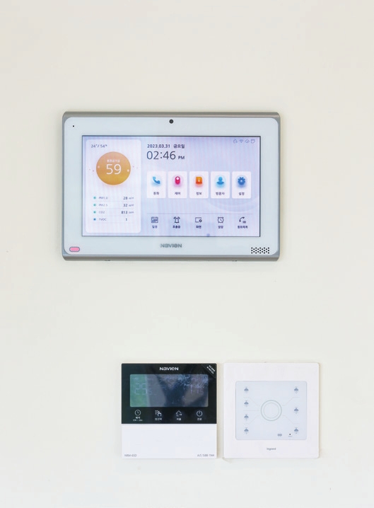 c_040-043 AD 브랜드하우징인터뷰(4p)_-006.jpg